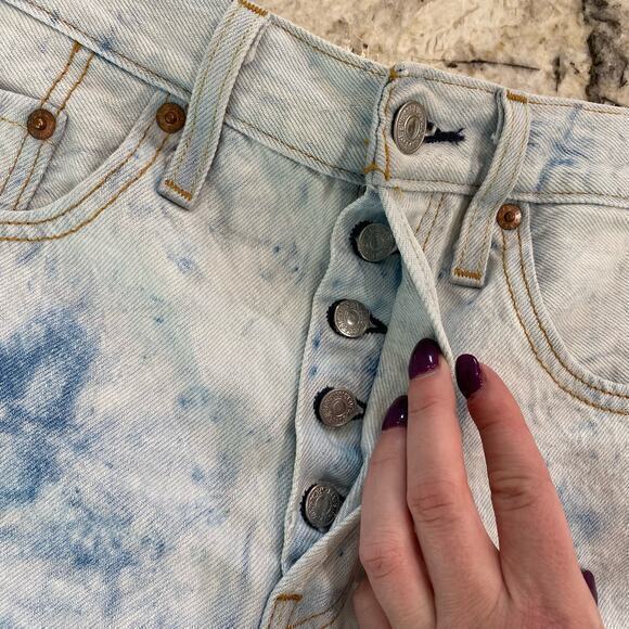 Levi’s 501 Original Fit High Rise Women’s Shorts size 27 - Picture 5 of 8